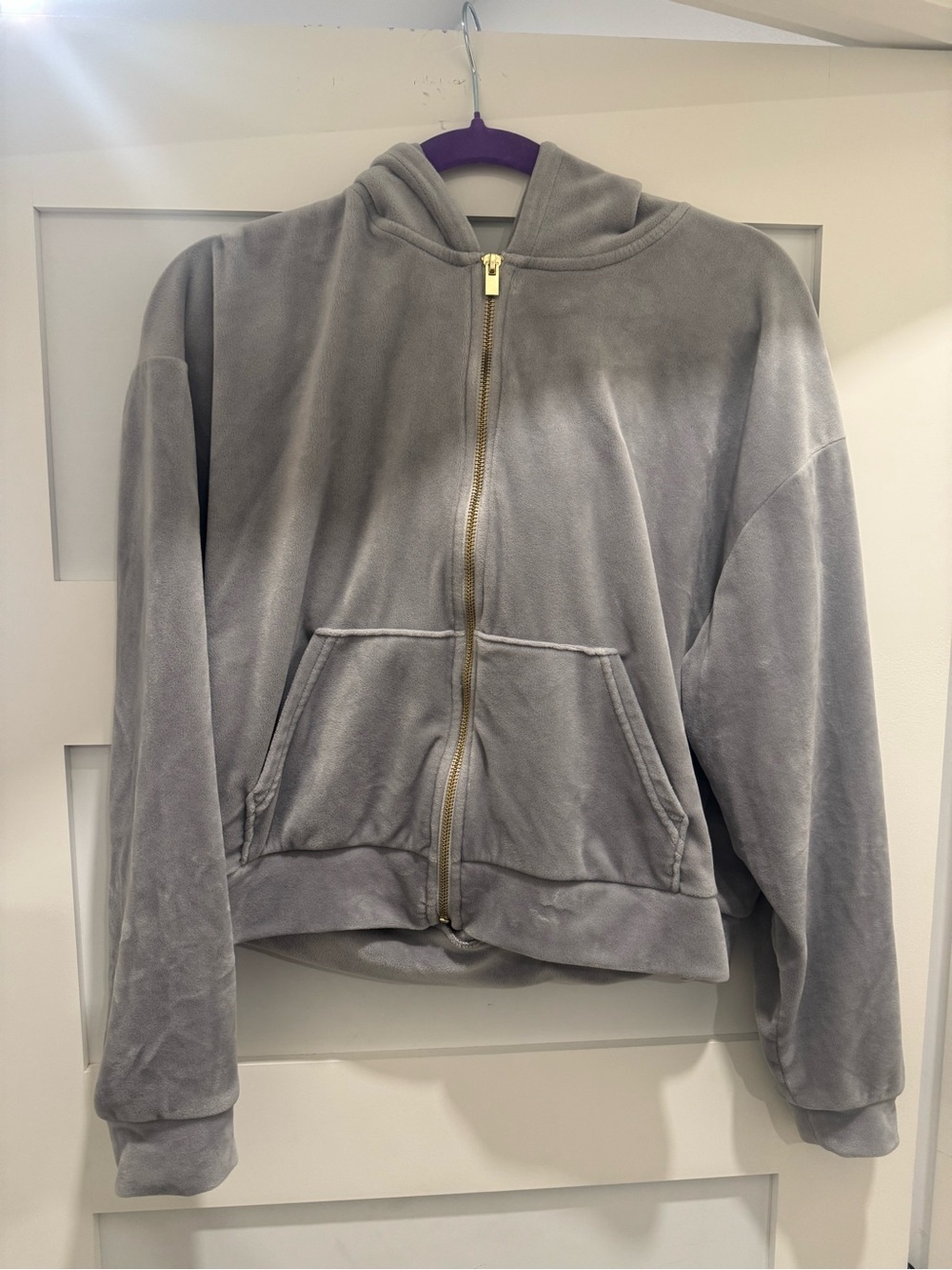 Velvet full zip sweatshirt. Size large.